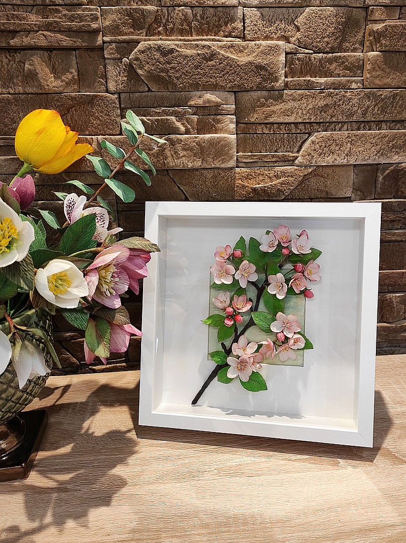 Tavaszi virágzó ág keretben